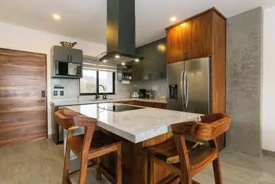 Image de 2bd/2ba Ground Floor New Condo