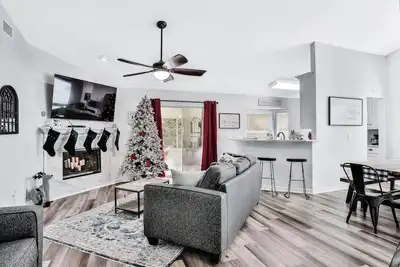 Image de ★Modern Green Cove Springs 7Beds Fence Beach45min★