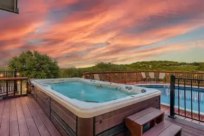 Image de Gorgeous 10 Acre Hill Country Estate Hot Tub+Game Room mins to Lake Travis