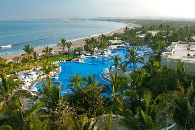 Image de Great Deal : 2 wks (Nov 28-Dec 12) Jr Suite @ Pueblo Bonito's Emerald Bay Resort