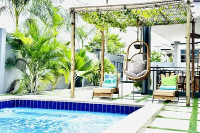 Image de Luxurious Villa with Private Pool, Hot Tub and Bar