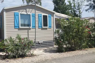 Image de mobil-home 2 chambres tout confort à 200 m de la mer