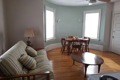Image de Dtwn 1 Bdr Apt, free parking, walk to Wpi, Palladium, Mcphs