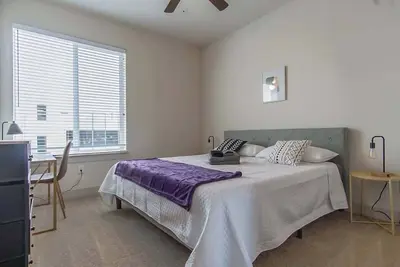 Image de Bright and Clean 1br King Suite | Pool, Parking +