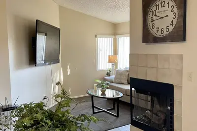 Image de Complete house;great location, 2 beds 2baths, Pet friendly, Garage attached