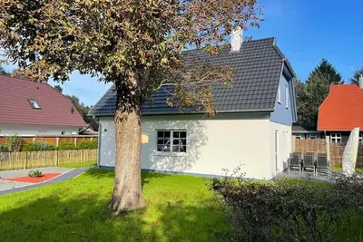 Image de Fh Rosengang - fireplace, terrace, garden, barbecue, close to the forest, Baltic Sea 6km away, Wlan