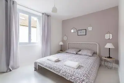 Image de Maison de vacances Quincy Voisins pour 4 - 10 personnes avec 4 chambres à coucher - Maison de vacanc