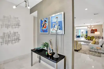 Renovated 4 Bedroom home, tastefully designed!