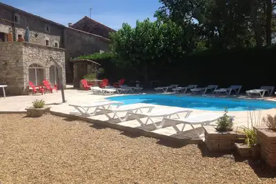 Les cigales location gite olivier en Ardèche pres vallon pont d'arc,