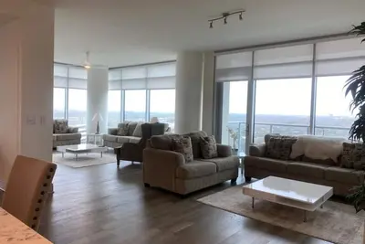 Image de Latitude 3b3b Near Md Anderson Hospital with shuttle service