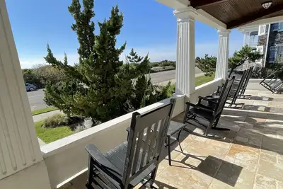Image de Gorgeous Property In Quiet Neighborhood