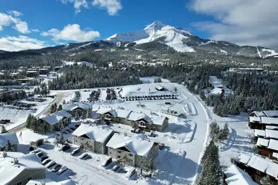 Image de Cozy Condo Located  Minutes from the Biggest Skiing in America