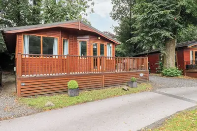 Image de Buttermere Lodge, pet friendly, with hot tub in Bowness-On-Windermere
