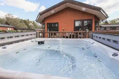 Image de Sunny Brow Lodge, pet friendly, with hot tub in Windermere