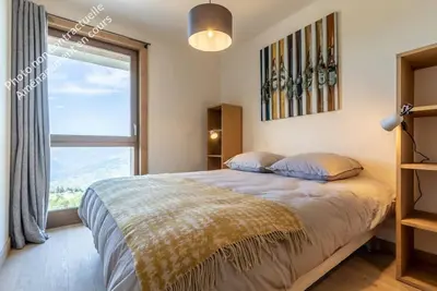 Image de 1er étage, vue panoramique, remise en forme, piscine, sauna, hammam, terrasse, parking, télévision
