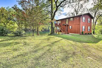 Image de Private Riverfront Home on the White River!