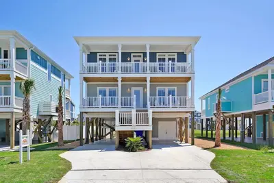Image de 5br/3. 5ba - 3rd Row, Walk to Beach & Shops, Sleeps 17