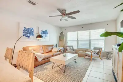 Image de Walkable Florida Duplex: 2 Blocks to Cocoa Beach!