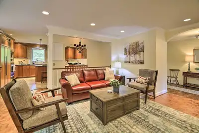 Image de Updated Ranch-Style Home w/ Scenic Deck, Pond