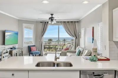 Image de Gulf 416-Newly renovated-2bed + bunk with Views! Sleeps 10! !
