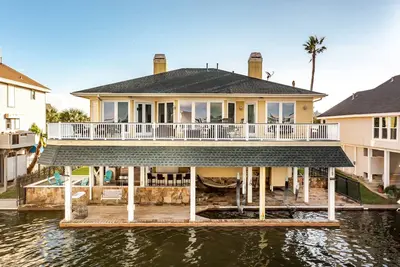 Image de New To The Market Pura Vida \" The Pure Life\" Waterfront Canal w/ Pool/Hottub