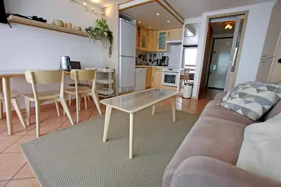 Image de 10m du centre station, 3ème étage, vue lac, balcon, télévision, casier à ski, 28m², Tignes