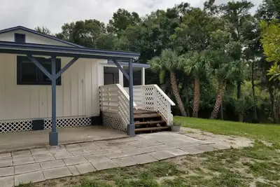 Charming Waterfront Cottage