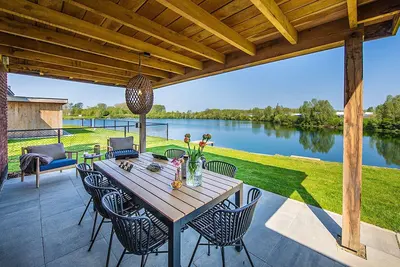 Image de Premium Water 8p - Quatre Chambres Villa, Couchages 8