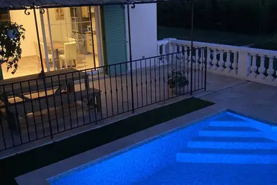Image de Villa indépendante à proximité du parc de Vaugrenier et des plages.