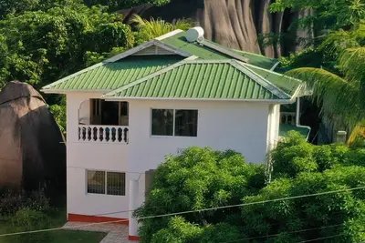 Image de Maison de vacances Beau Vallon pour 2 - 6 personnes avec 3 chambres Ă coucher - Maison de vacances