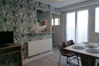 Image de Appartement Rez de Chaussée Face à la mer et Vue Funiculaire