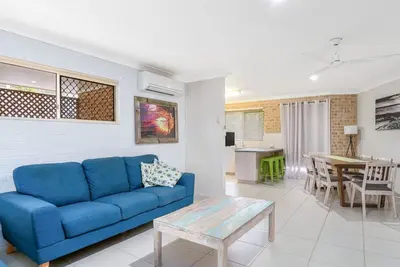 Image de 1/1 Rumbalara Avenue - Rainbow Beach. Walk to everything