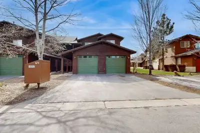 Image de Centrally-Located Condo near Ski Resorts w/Gas Fireplace