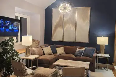 Image de Vintage Vail Chalet - Vail - Perfect for 4 Guests!