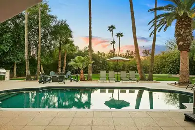 Image de Awesome backyard! Pickleball/Sport court Pool Spacious Fun for Everyone - Fore!