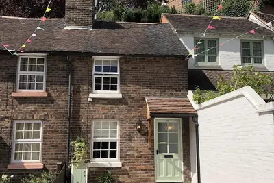 Image de Bramble cottage with free parking