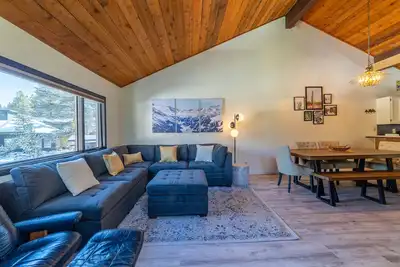 Image de Remodeled Meadowridge Family Retreat! Wifi, Spa