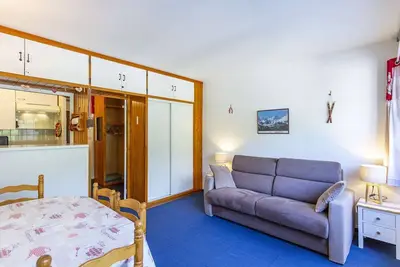 Image de Studio cabine au centre avec accès direct aux pistes