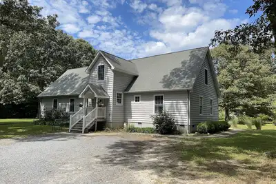 Image de Country Quiet 3 Bedroom 2 Bath Tranquil Space!