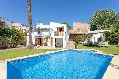 Image de Casa Pont Roma by Vida Villas, Private pool walk to restaurants and shops