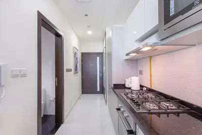 Image de Incomparable Studio Apartment in Miralcz Tower, Arjan