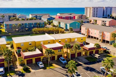 Image de Moonlight Beach Villa | Easy Access to the Beach!
