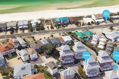 Image de West End, Ocean Views, Steps to beach, Pool