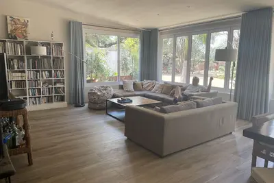 Image de Modern renovated house, set in a stunning 2 acre botanic garden.