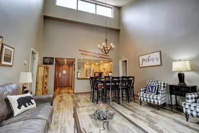 Image de Wl406: Large, Welcoming Condo with Incredible Views and Hot Tub! New Listing!