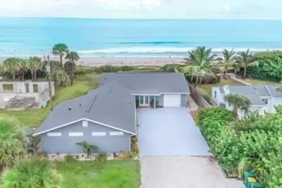 Image de \"Seascape\"-Oceanfront Luxury Home w\/ Private Beach