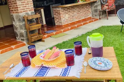 Image de 4 bedroom Mexican Bed and Breakfast Hacienda!