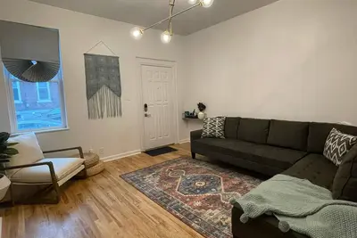 Image de Beautiful Row home located in the heart of Lawrenceville