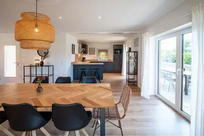 Image de Ferienhaus Megumi, 160m², 4 Schlafzimmer, 3 Bäder, Max. 8 Pers. , Balkon, Wlan