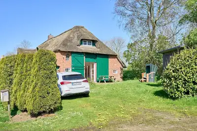Image de Thatched roof house SĂĽnsbarg
